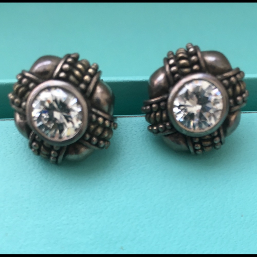 Vintage Earrings Gorgeous faux diamonds silver frame studs Round Shaped